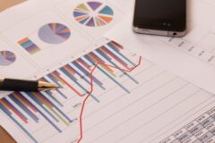 経済政策と安定した生活への期待